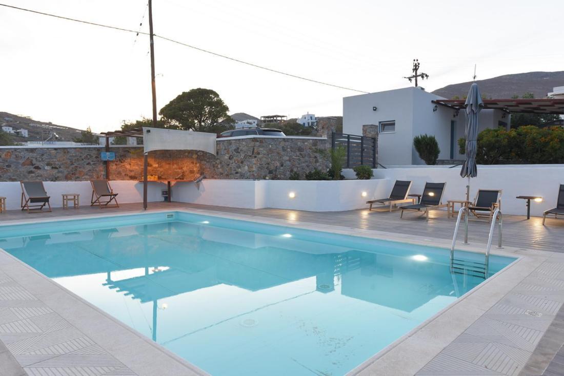 Flora'S Beach And Pool Villa In Syros Liaropa Bagian luar foto