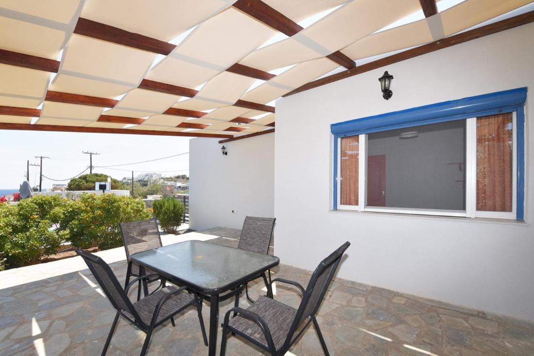 Flora'S Beach And Pool Villa In Syros Liaropa Bagian luar foto